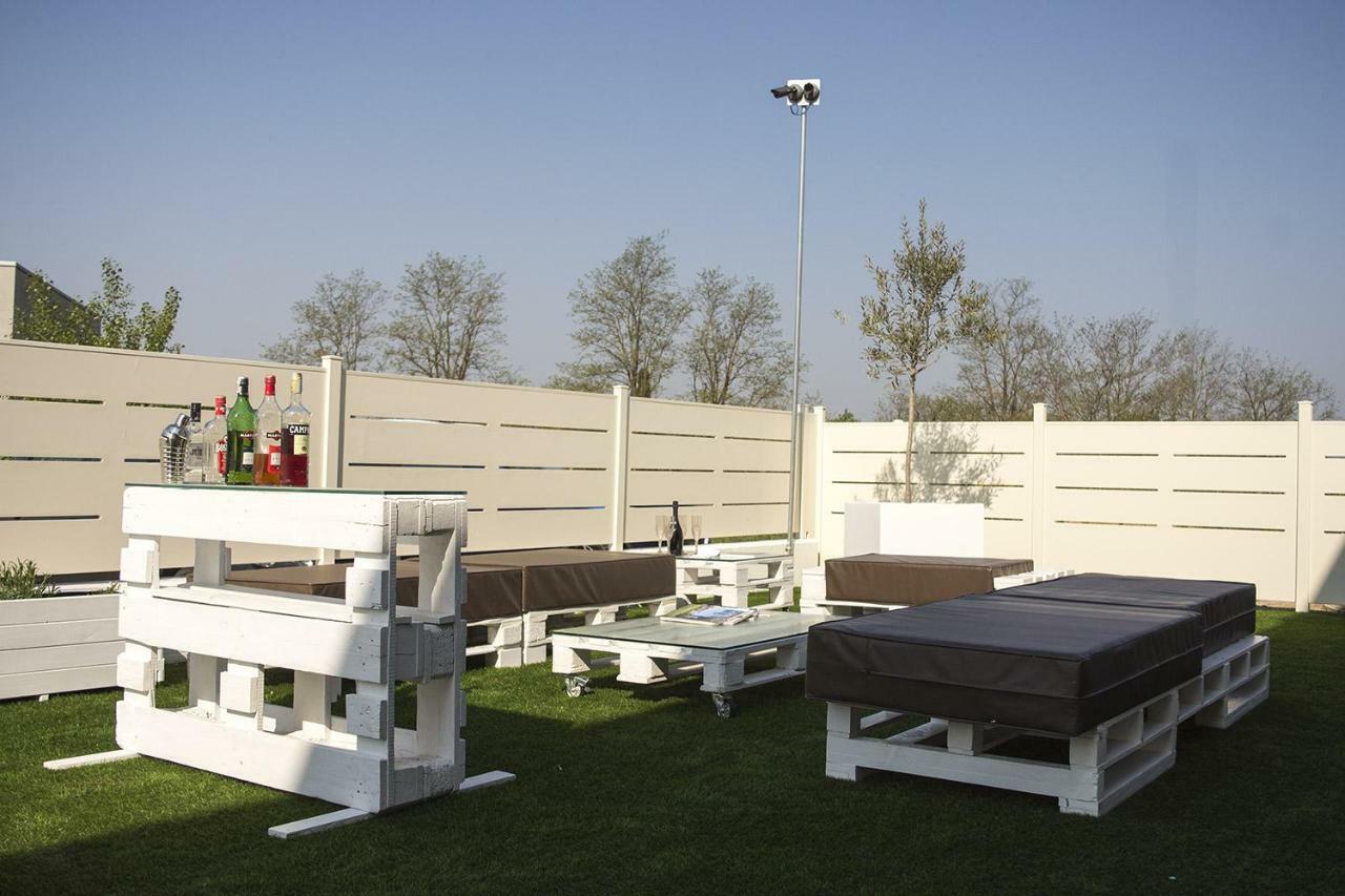 Home Suites Home Salionze Exterior foto